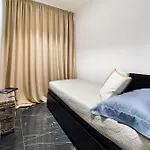 Contrada Βίλα Νότο